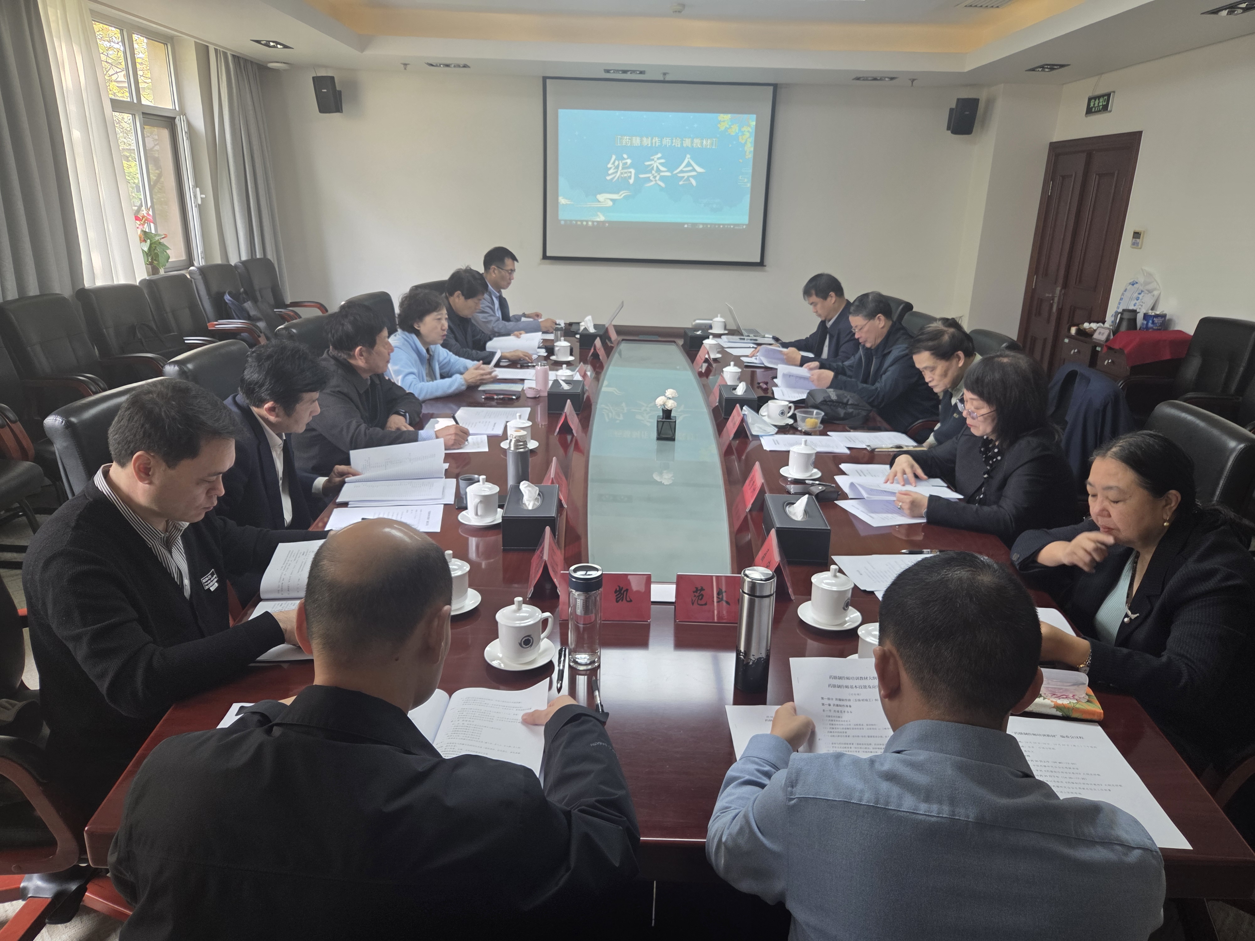 6908708404d32.jpg 6908708404d32.jpg